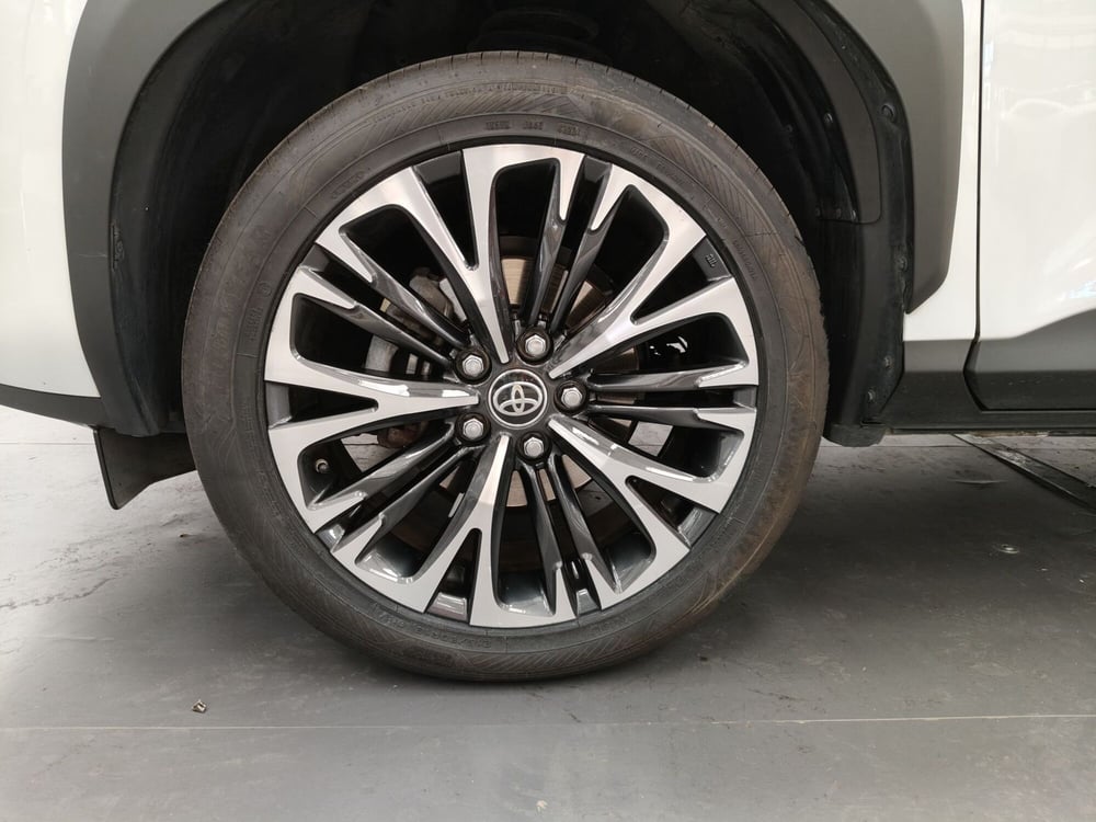 Toyota Yaris Cross usata a Roma (18)