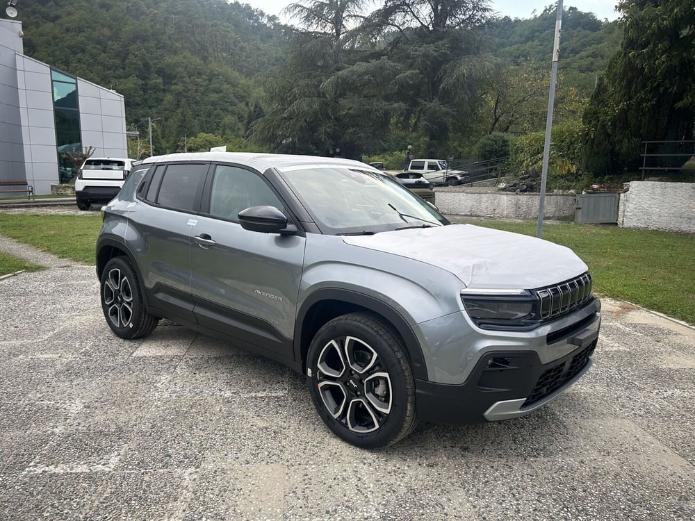 Jeep Avenger nuova a La Spezia