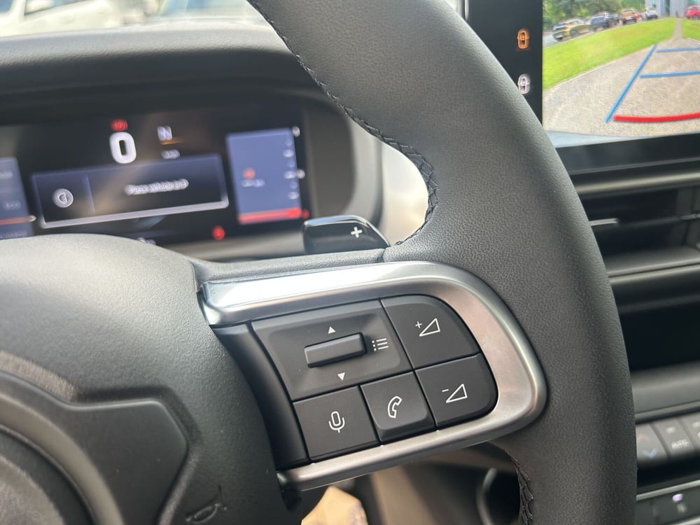 Jeep Avenger nuova a La Spezia (17)
