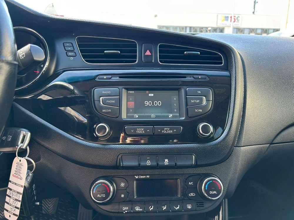 Kia cee'd Sport Wagon usata a Modena (12)