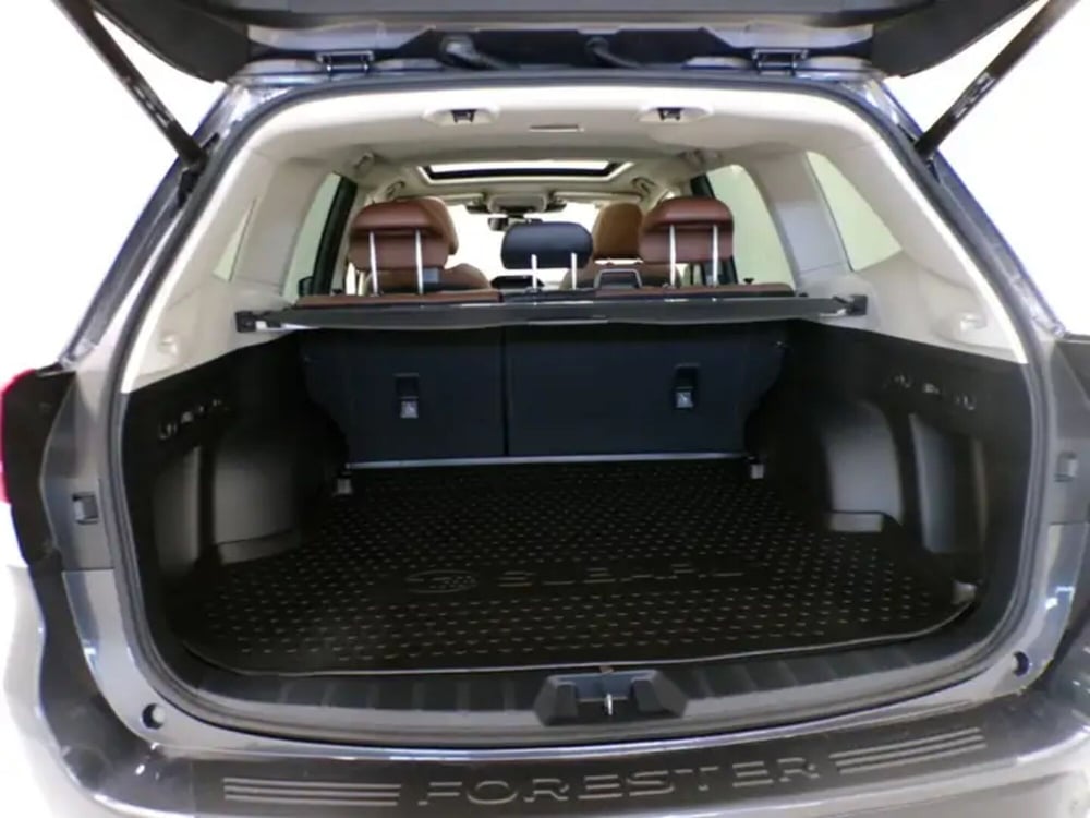Subaru Forester usata a Como (7)