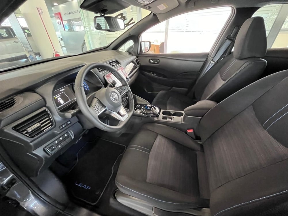 Nissan Leaf nuova a Frosinone (6)
