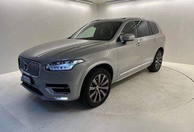 Volvo XC90 B5 (d) AWD automatico 7 posti Ultimate Bright del 2024 usata a Bergamo
