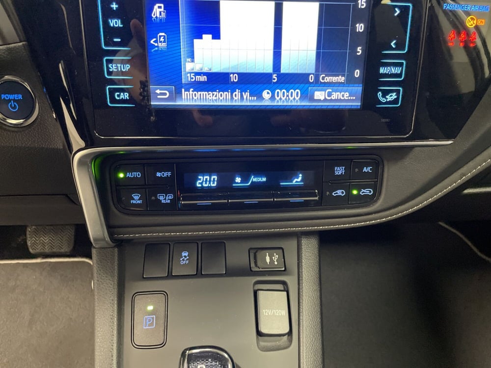 Toyota Auris Station Wagon usata a Varese (16)