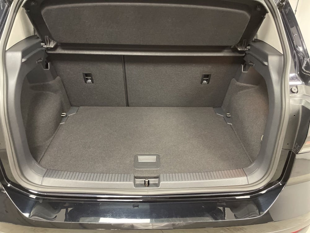 Volkswagen T-Cross usata a Varese (12)