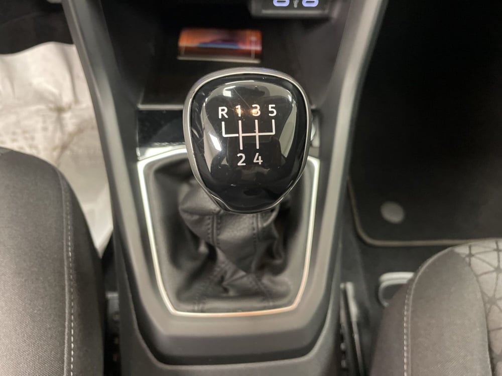 Volkswagen T-Cross usata a Varese (16)
