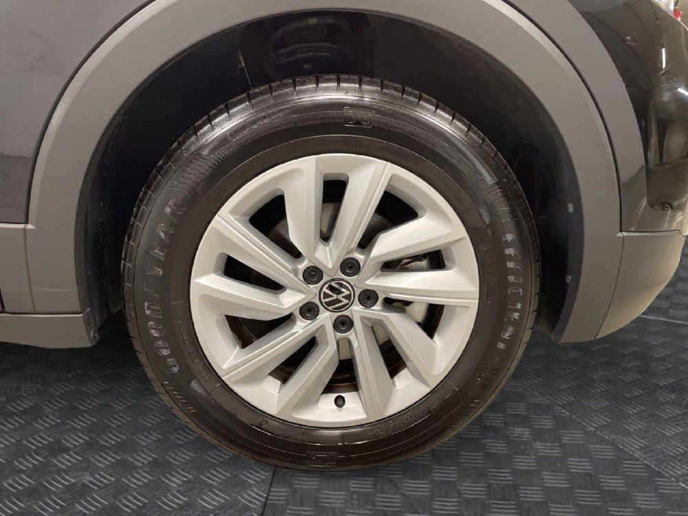 Volkswagen T-Cross usata a Varese (7)