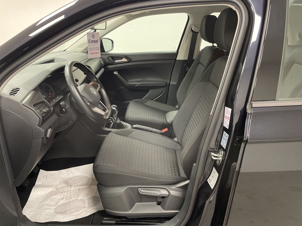 Volkswagen T-Cross usata a Varese (8)