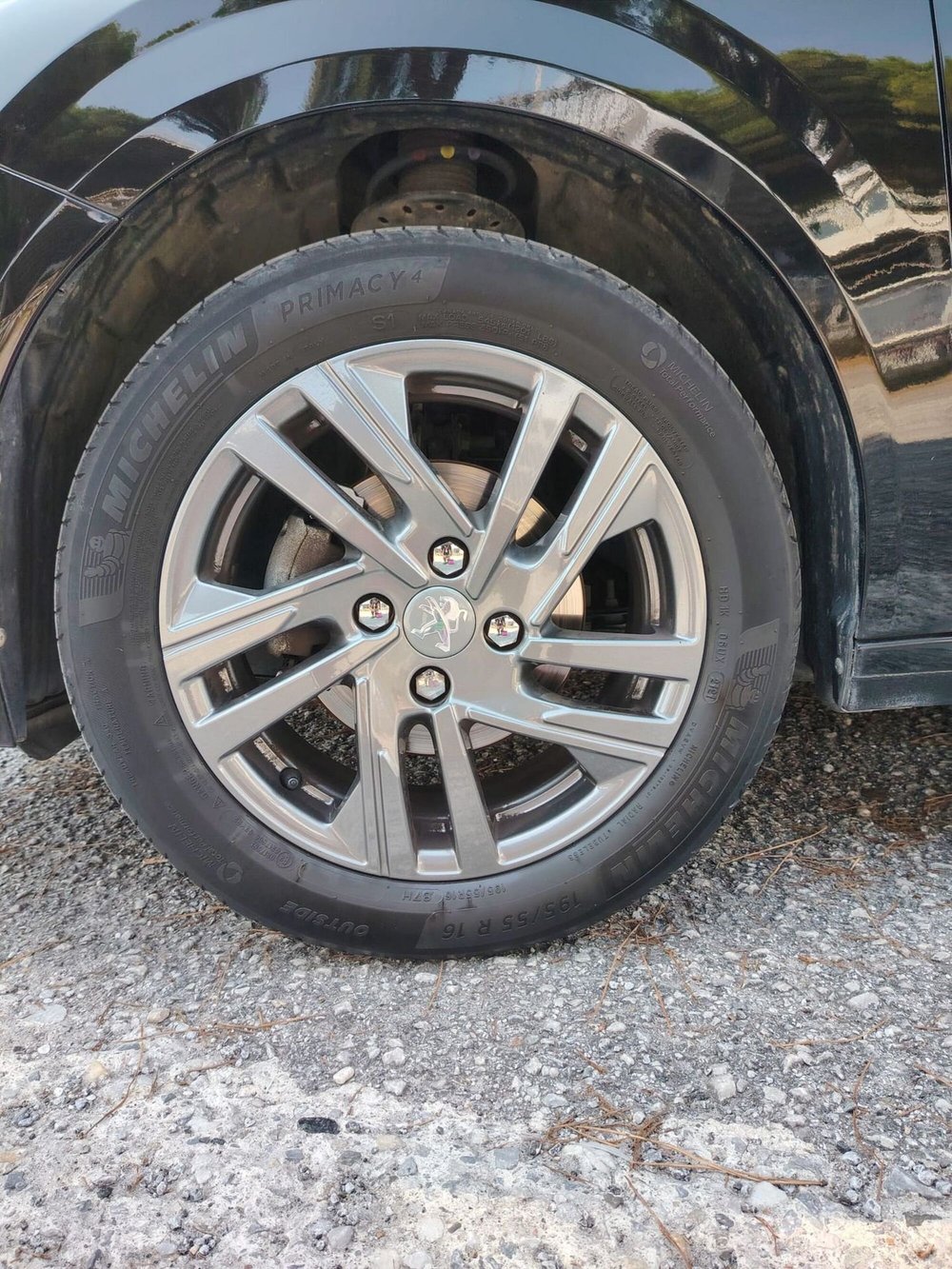 Peugeot 208 usata a Massa-Carrara (13)