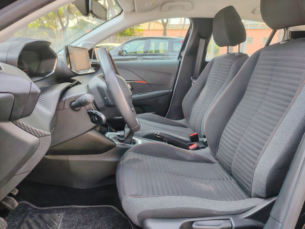 Peugeot 208 usata a Massa-Carrara (18)
