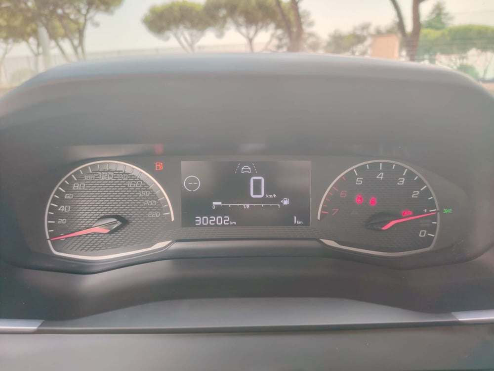 Peugeot 208 usata a Massa-Carrara (9)