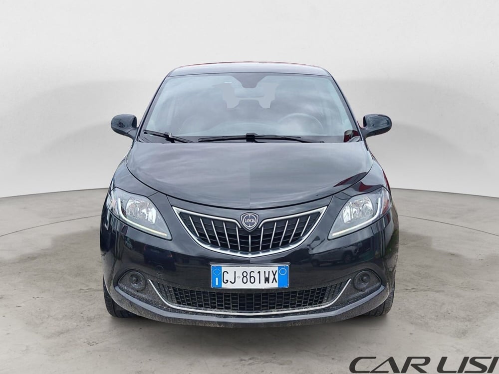 Lancia Ypsilon usata a Foggia