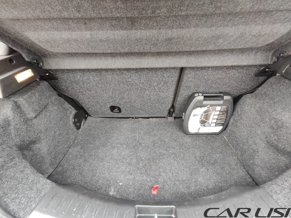 Lancia Ypsilon usata a Foggia (12)