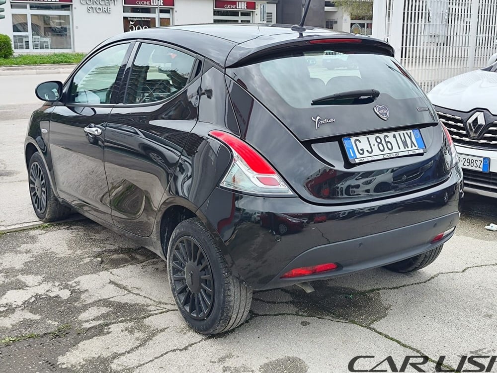 Lancia Ypsilon usata a Foggia (6)