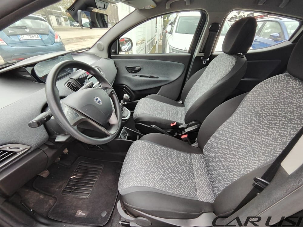 Lancia Ypsilon usata a Foggia (9)
