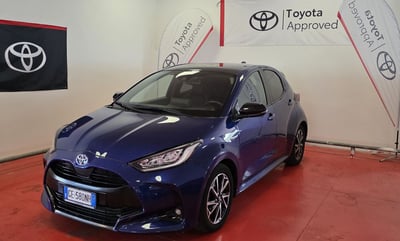 Toyota Yaris 1.5 Hybrid 5 porte Lounge del 2021 usata a Messina