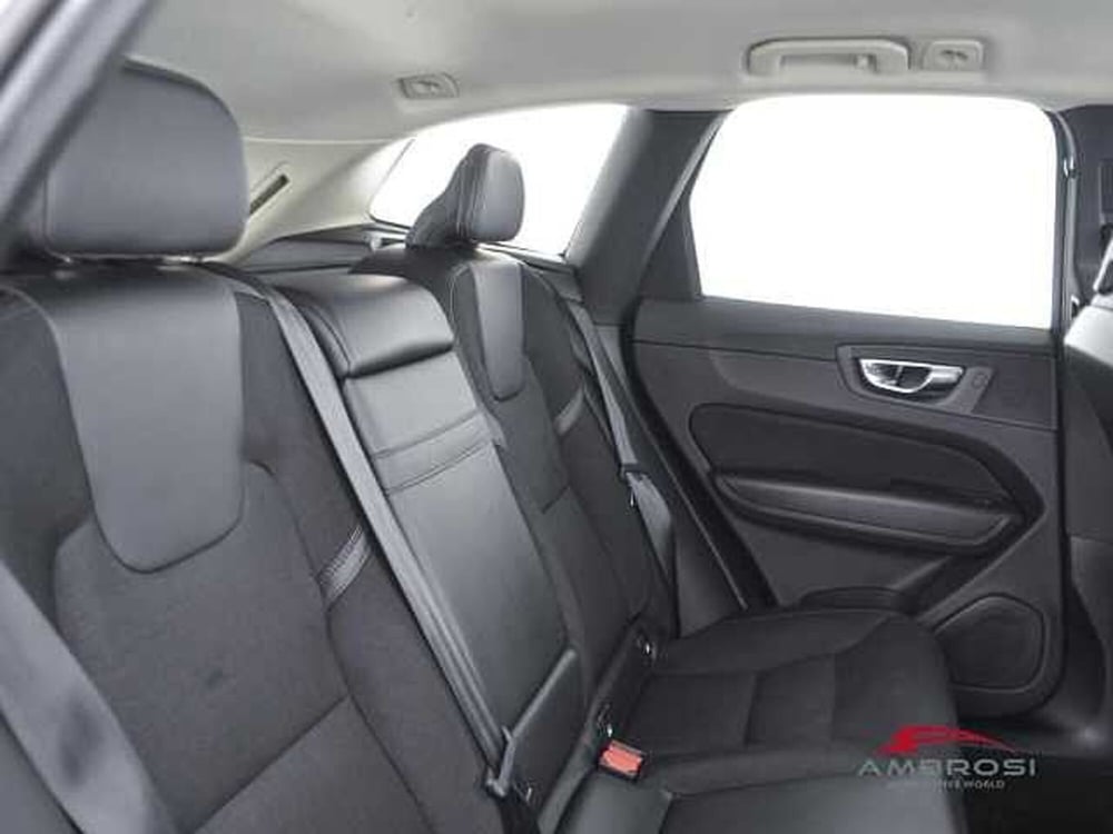 Volvo XC60 usata a Perugia (11)