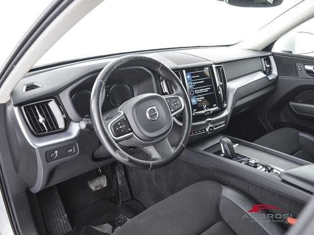 Volvo XC60 usata a Perugia (8)