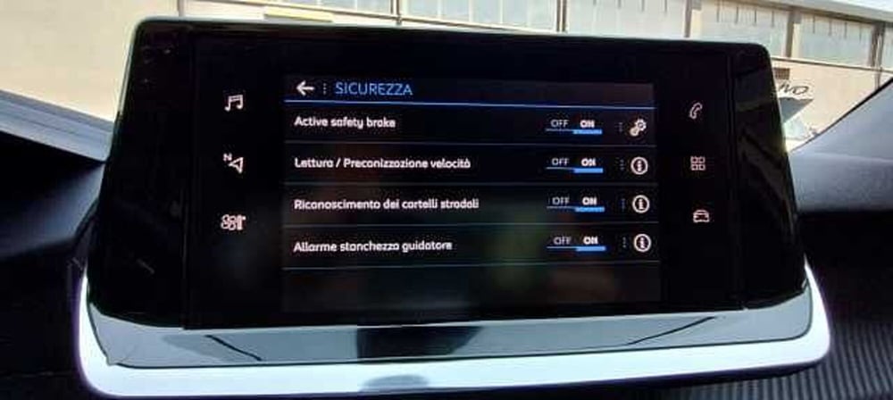 Peugeot 2008 usata a Viterbo (9)