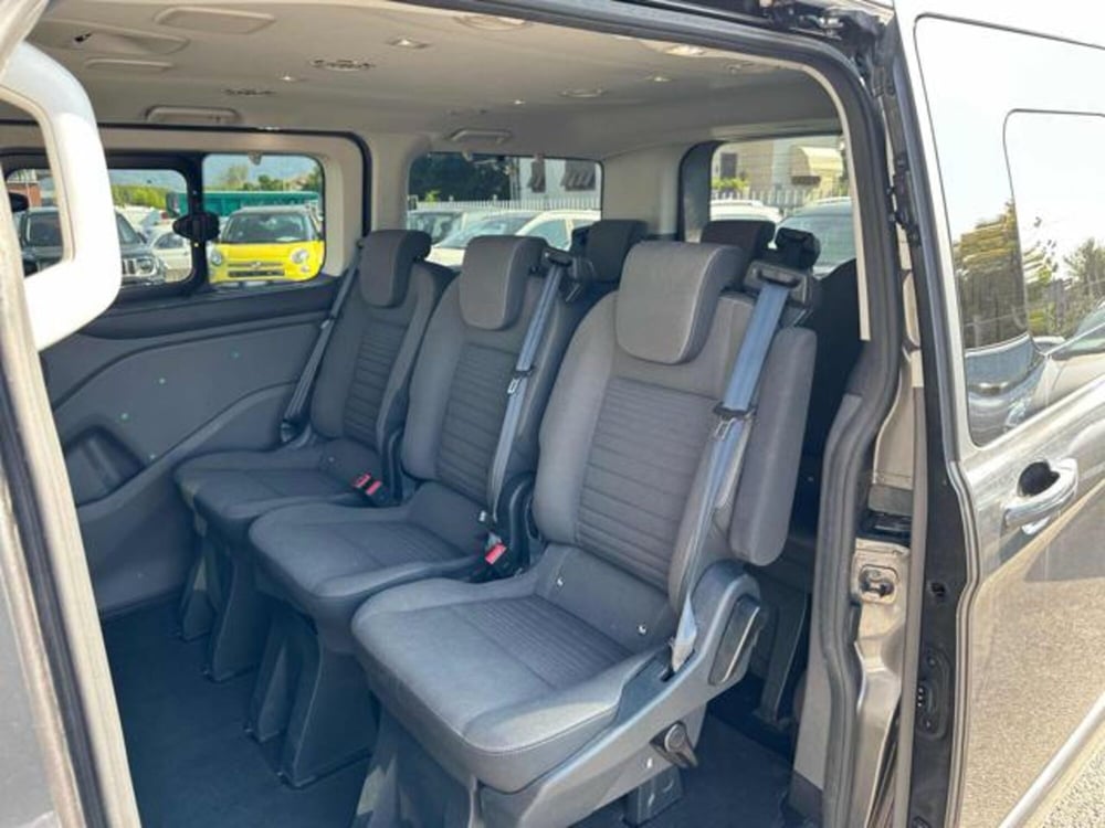 Ford Tourneo Custom usata a Lucca (8)