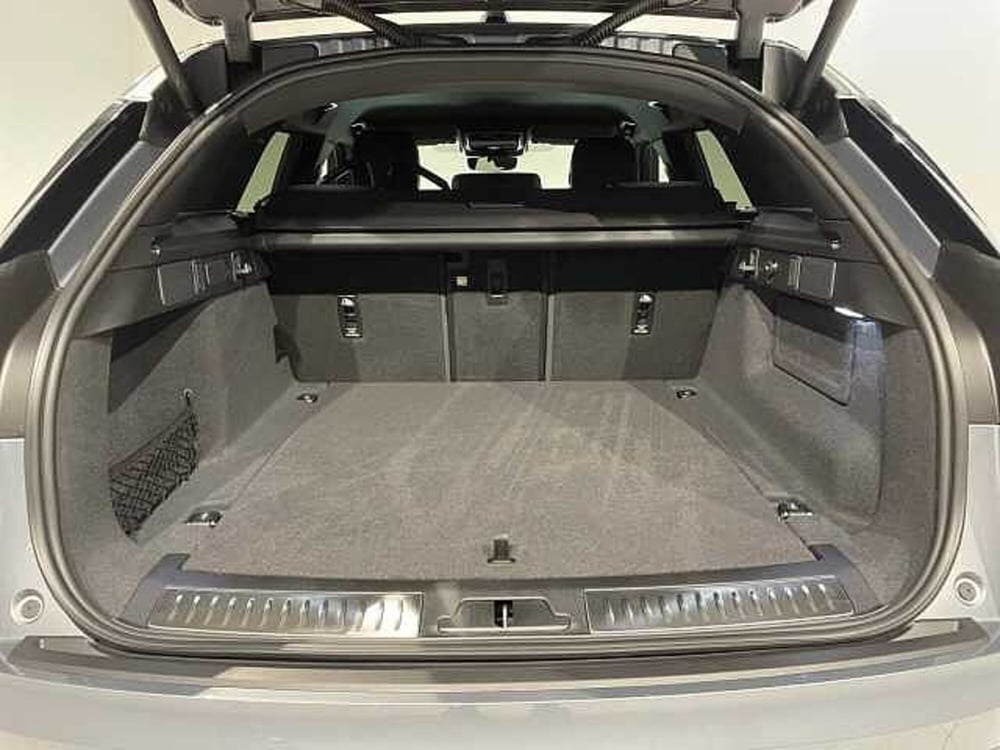 Land Rover Range Rover Velar nuova a Ravenna (10)