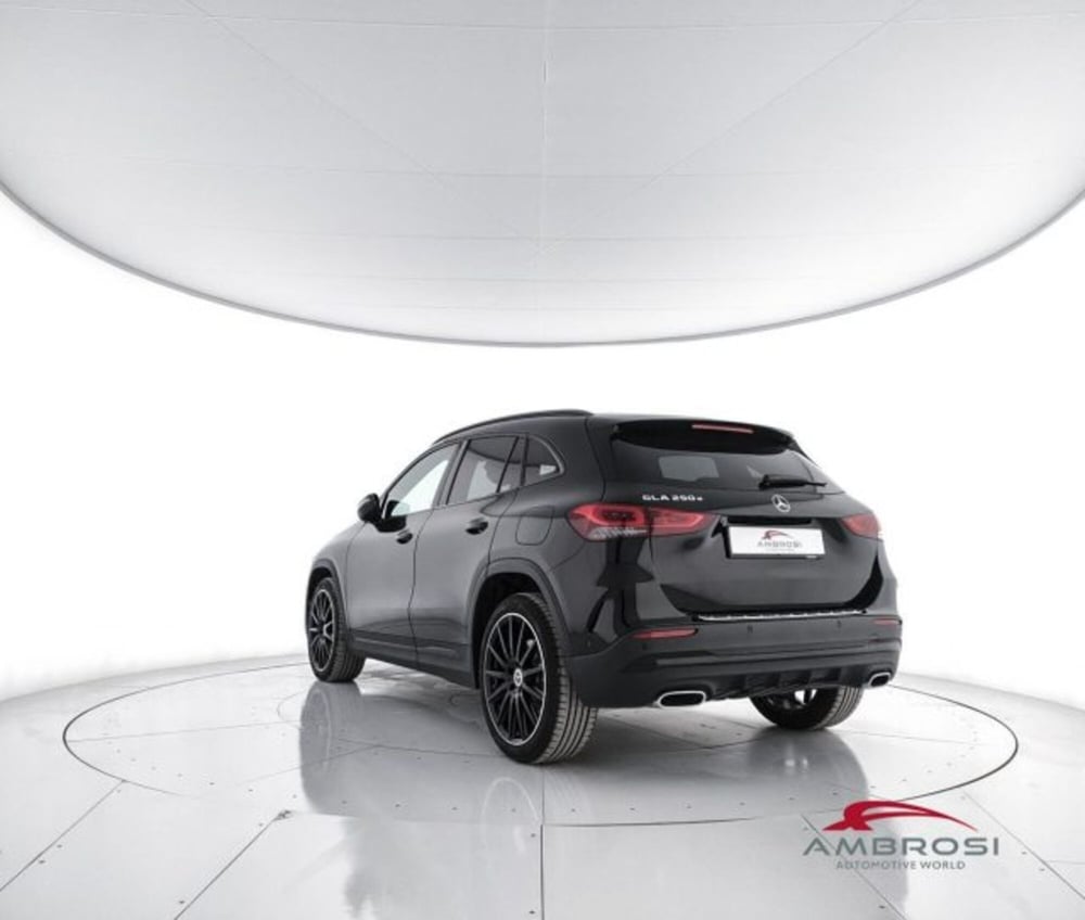 Mercedes-Benz GLA SUV usata a Perugia (4)