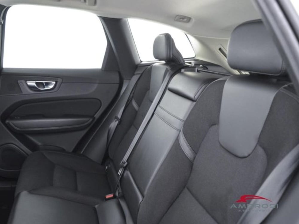 Volvo XC60 usata a Perugia (10)