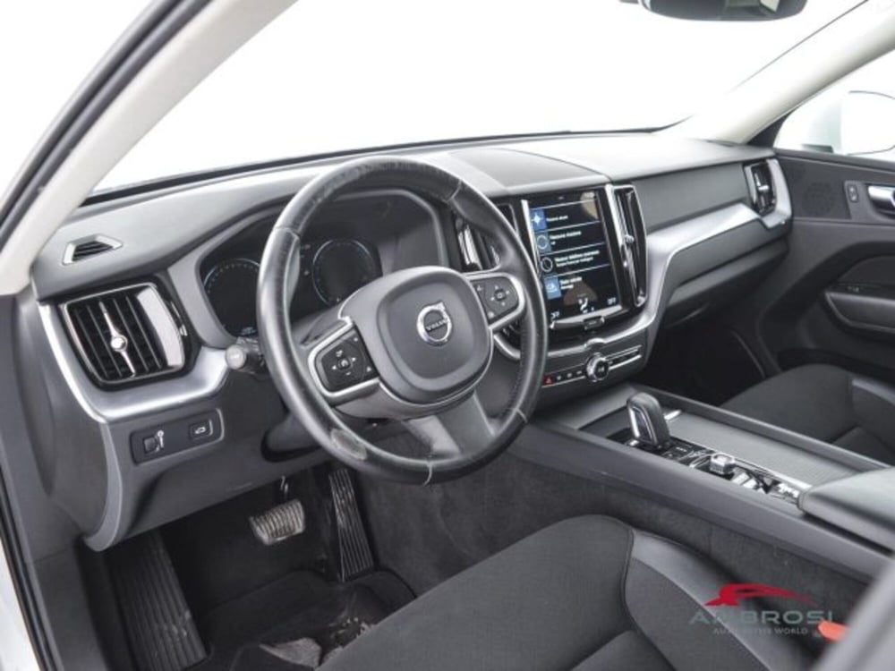 Volvo XC60 usata a Perugia (8)