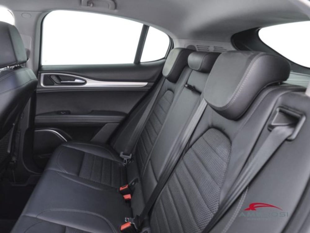 Alfa Romeo Stelvio usata a Perugia (10)