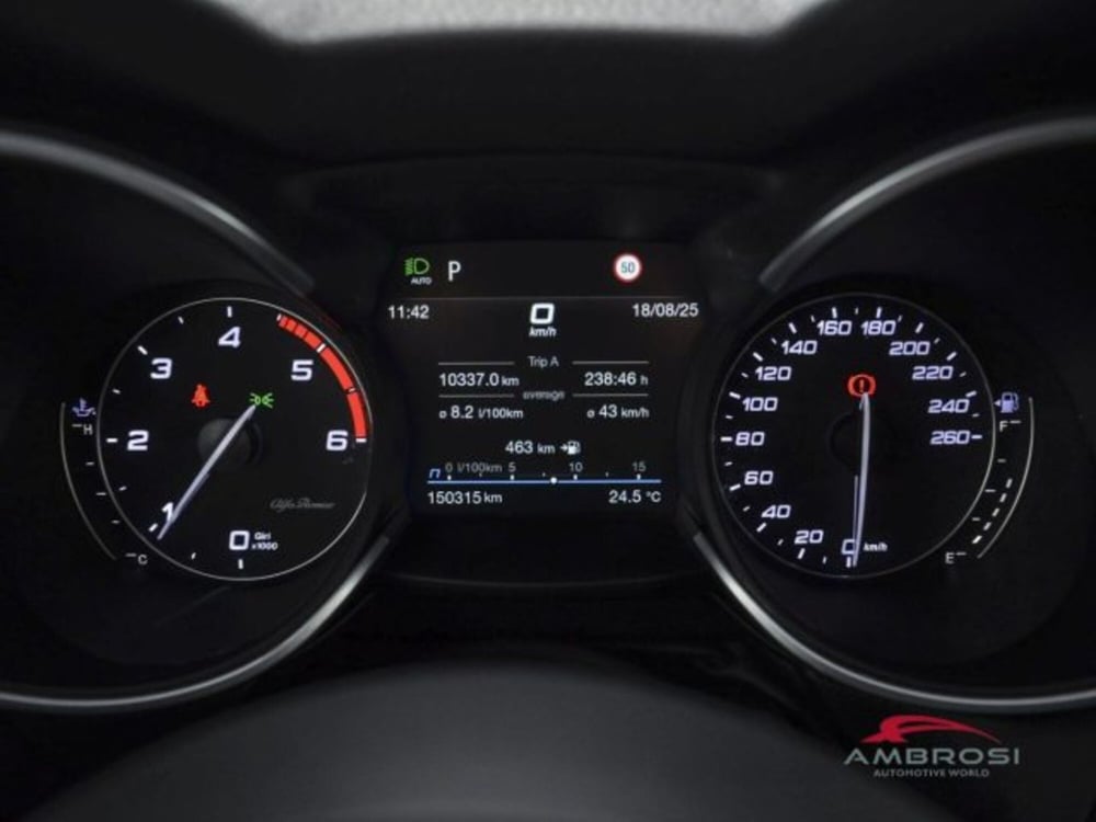 Alfa Romeo Stelvio usata a Perugia (13)