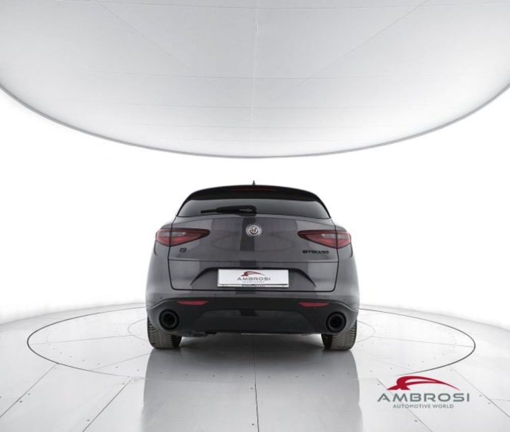 Alfa Romeo Stelvio usata a Perugia (6)