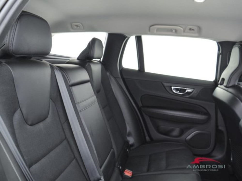 Volvo V60 usata a Perugia (11)