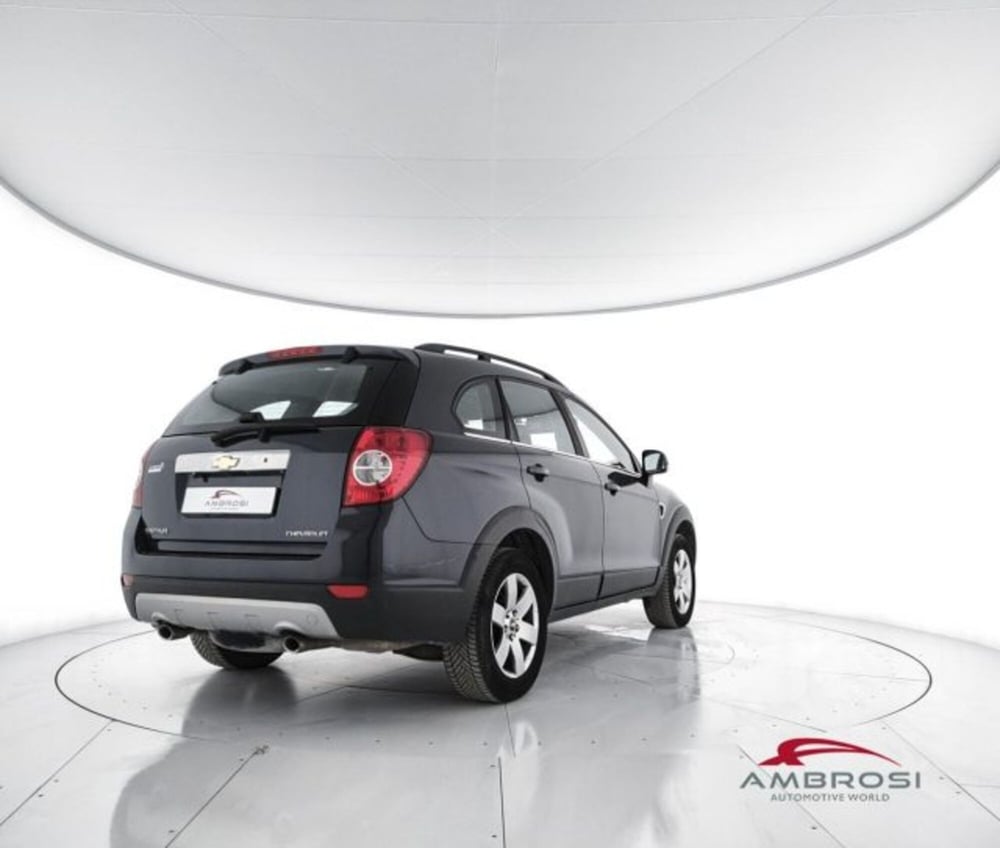 Chevrolet Captiva usata a Perugia (3)
