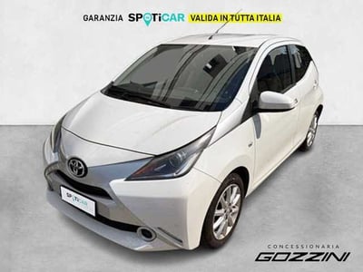 Toyota Aygo 1.0 VVT-i 69 CV 5 porte x-play del 2016 usata a Rovato