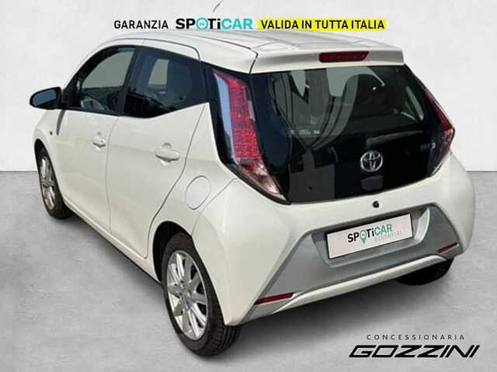 Toyota Aygo usata a Brescia (5)