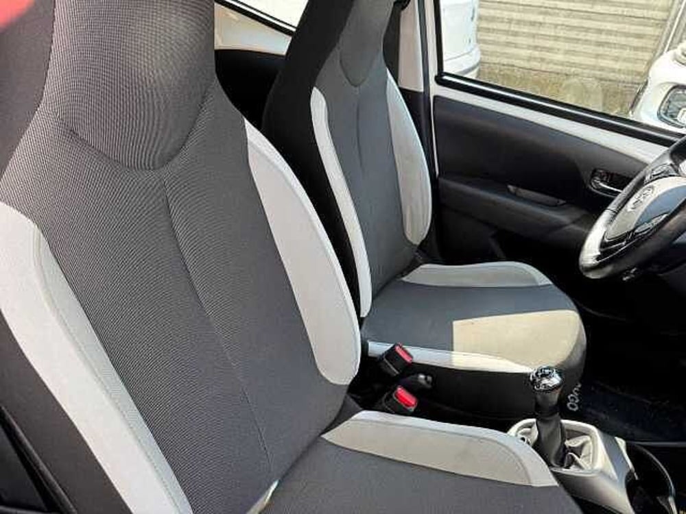 Toyota Aygo usata a Brescia (8)