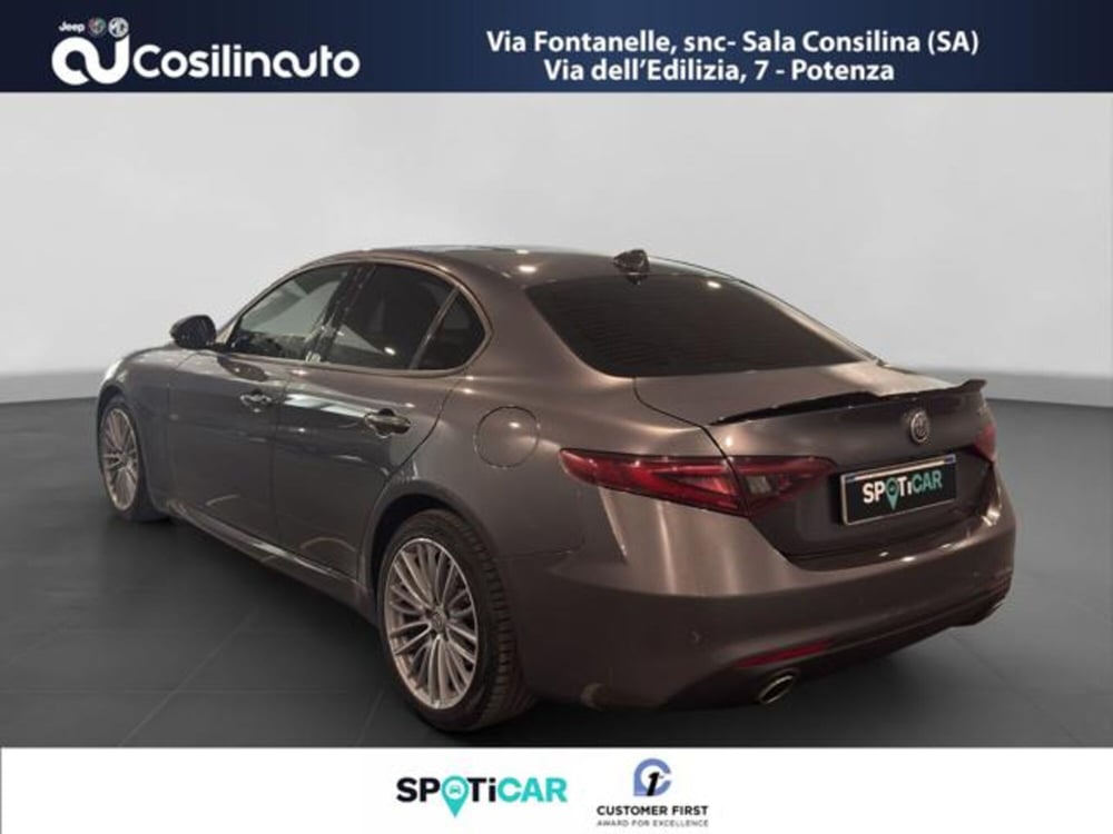 Alfa Romeo Giulia usata a Salerno (3)