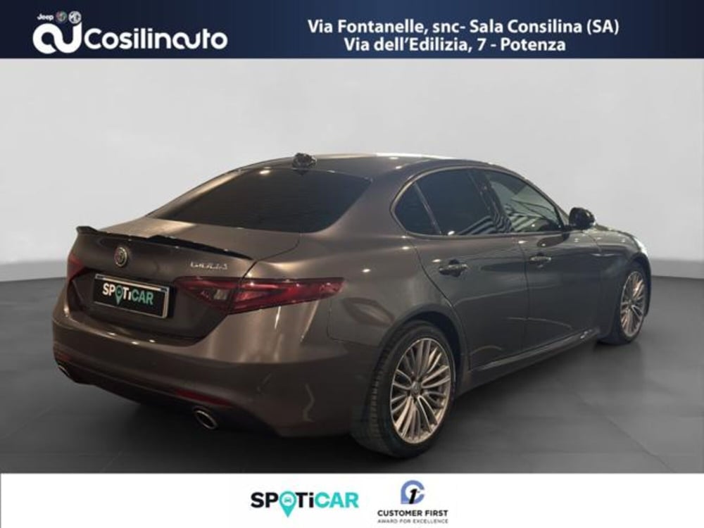 Alfa Romeo Giulia usata a Salerno (5)