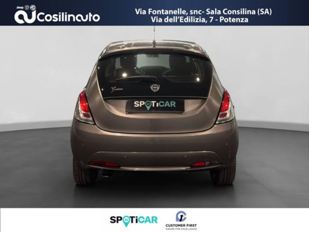 Lancia Ypsilon usata a Salerno (4)