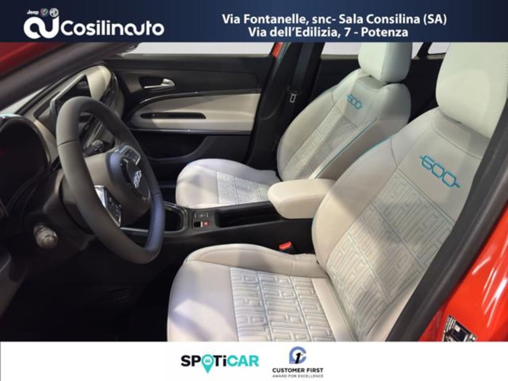 Fiat 600e nuova a Salerno (9)