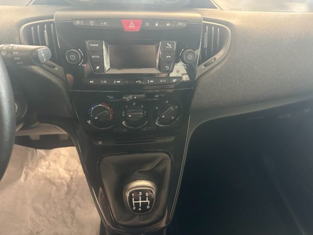 Lancia Ypsilon usata a Cuneo (13)