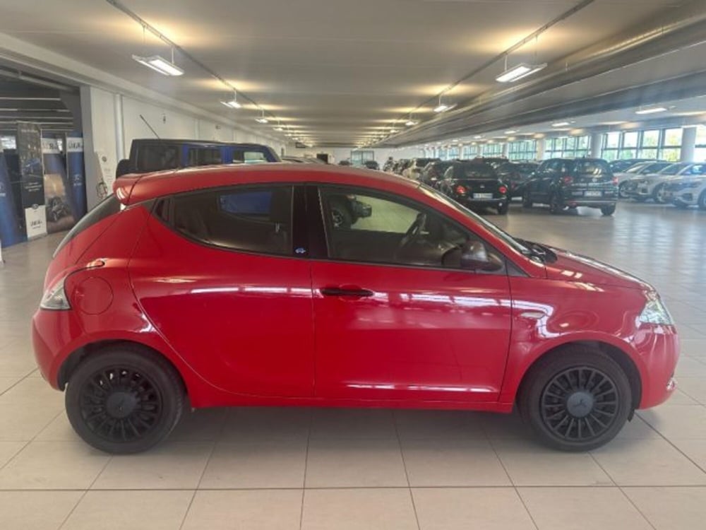 Lancia Ypsilon usata a Cuneo (8)