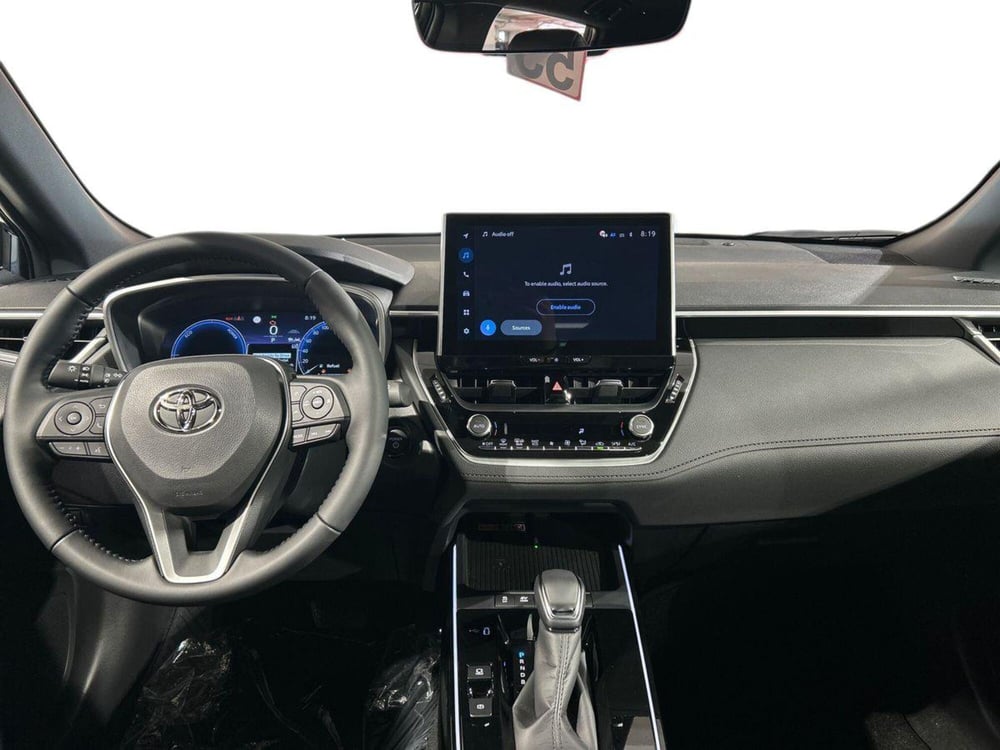 Toyota Corolla Cross Hybrid nuova a Lecco (8)