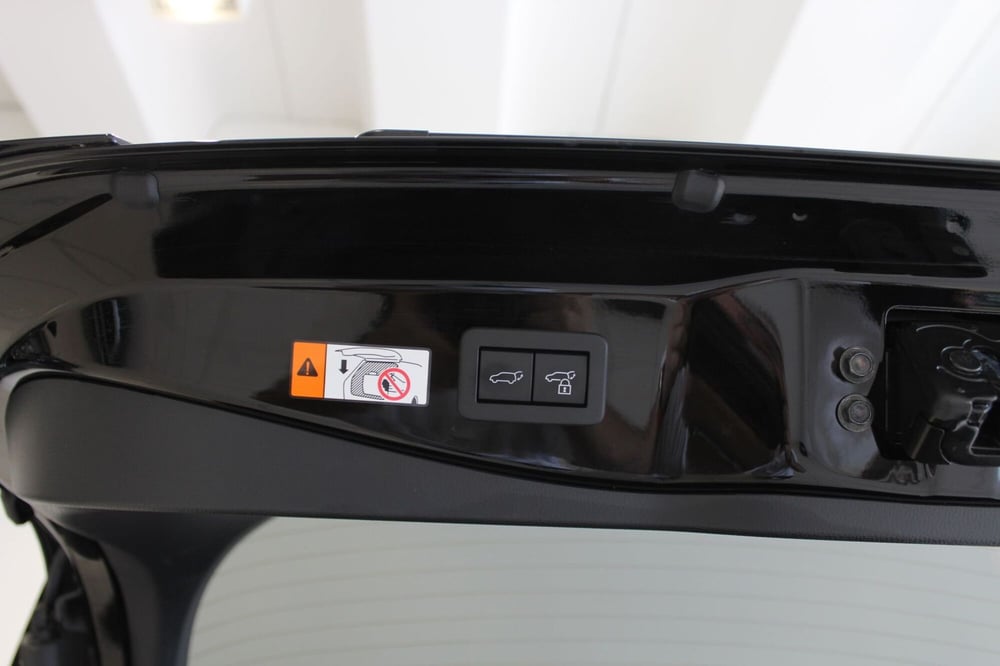 Toyota Toyota C-HR usata a Trento (8)