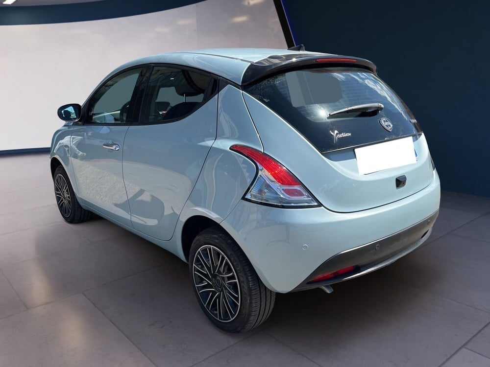 Lancia Ypsilon usata a Torino (5)
