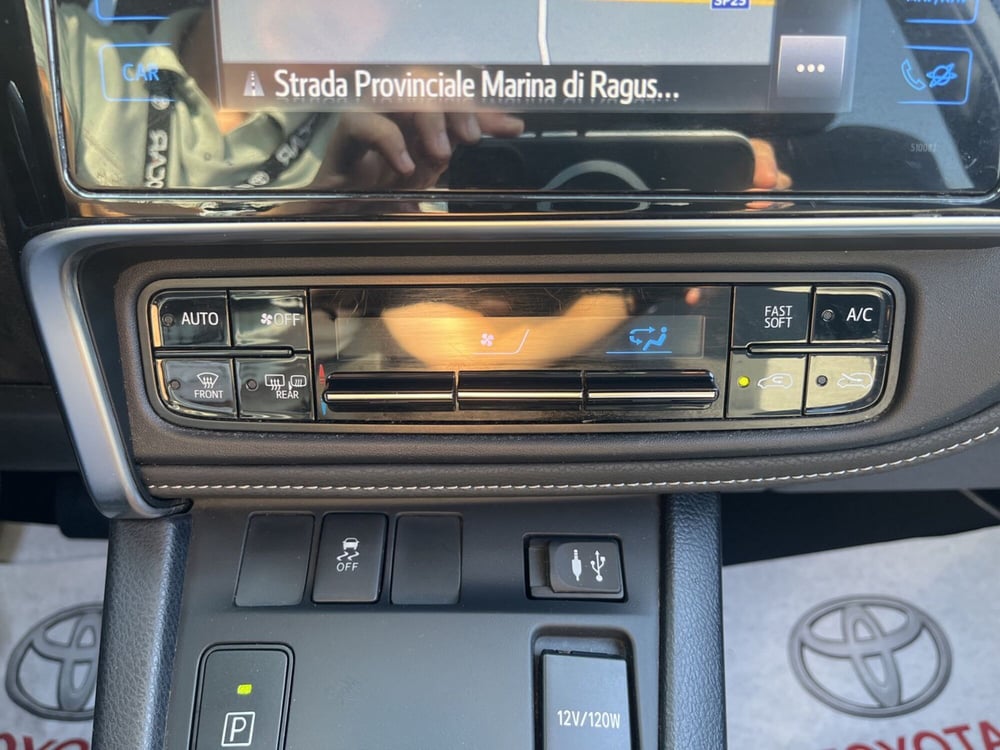 Toyota Auris usata a Ragusa (16)