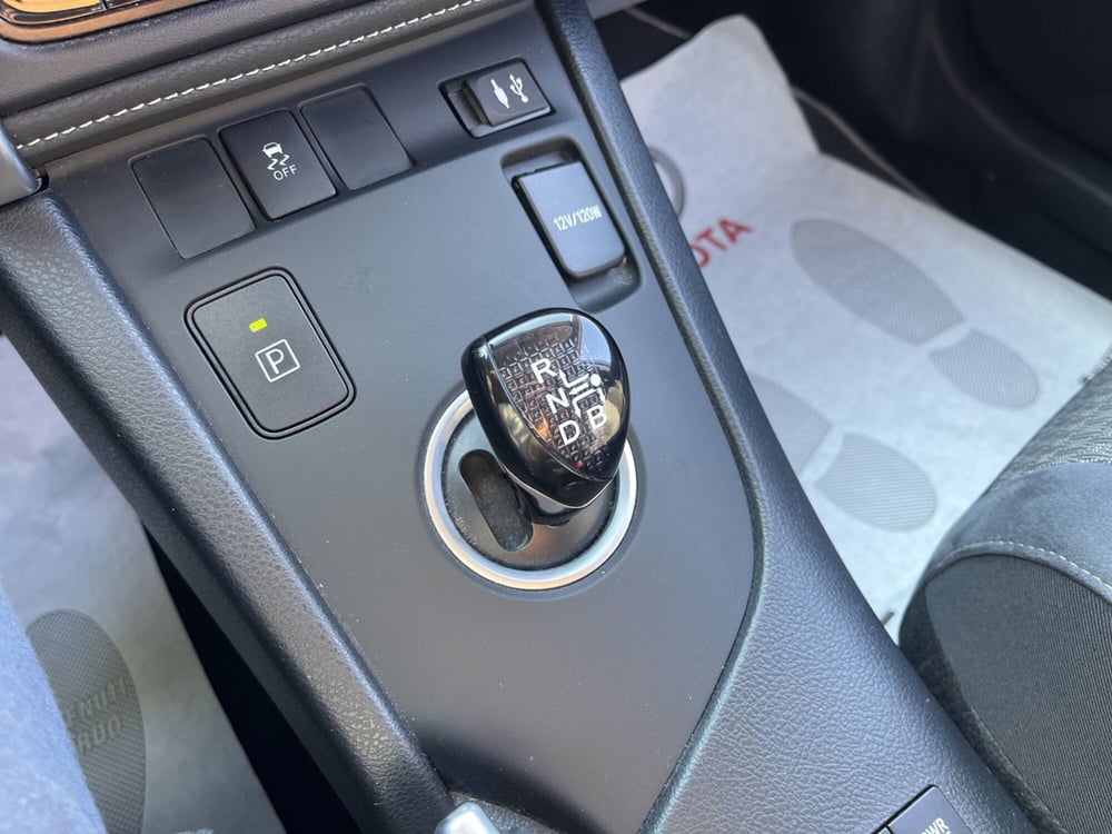 Toyota Auris usata a Ragusa (17)