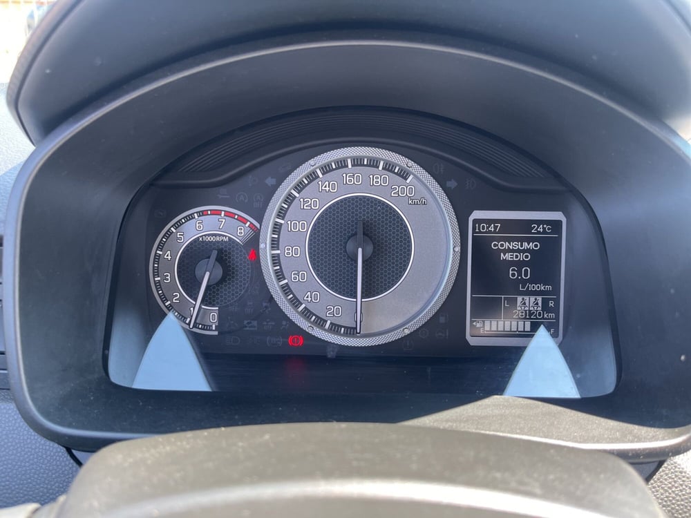 Suzuki Ignis usata a Ragusa (11)