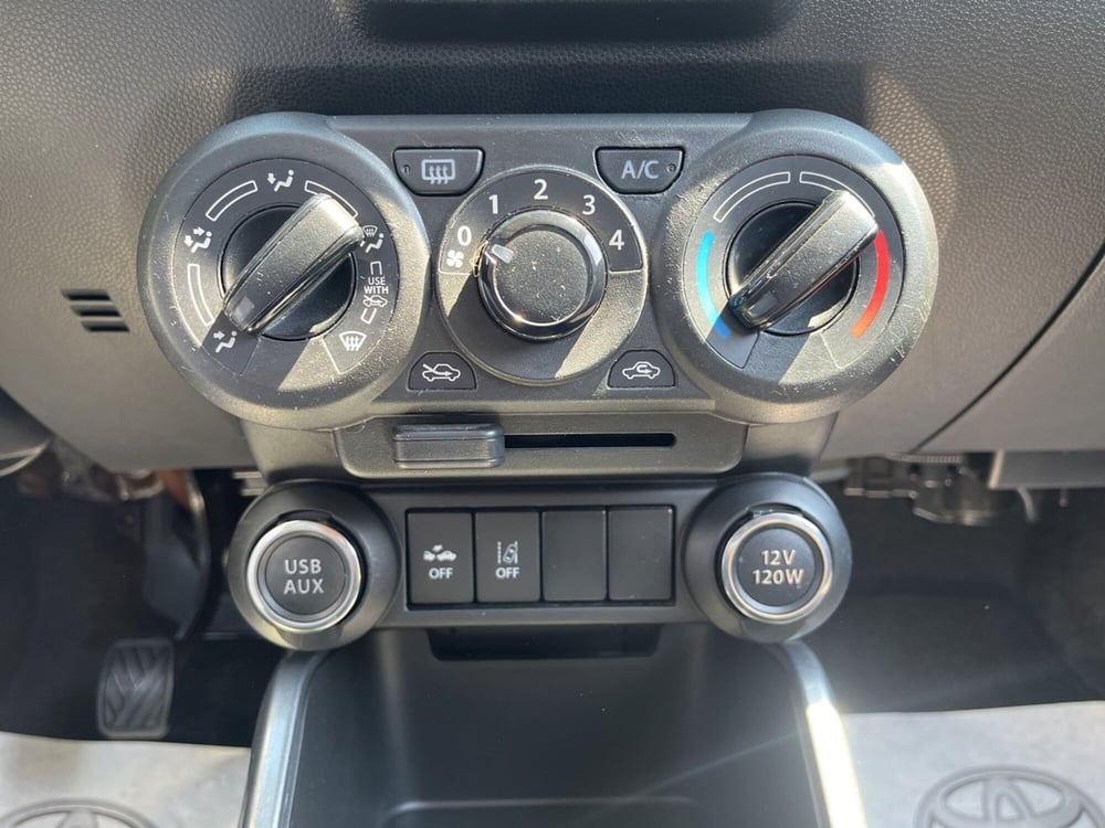 Suzuki Ignis usata a Ragusa (14)