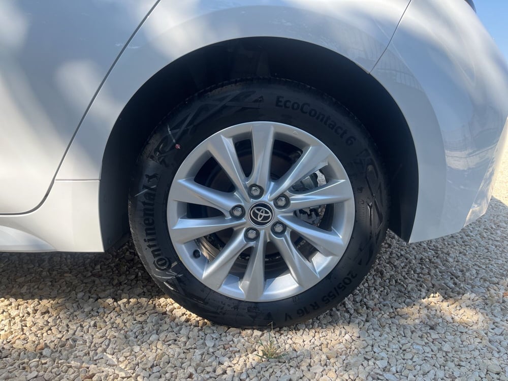 Toyota Corolla nuova a Ragusa (5)